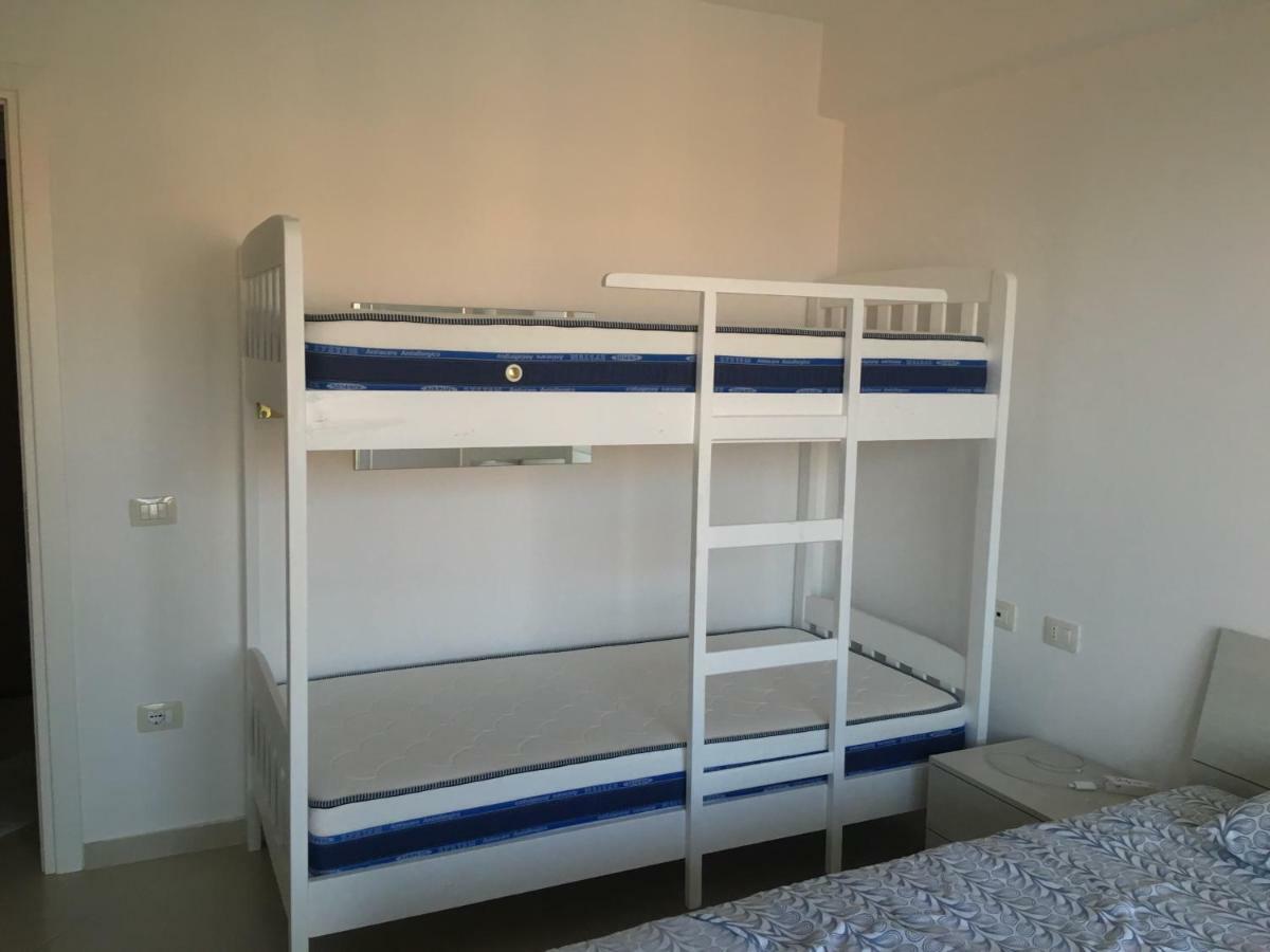Bruka Apartaments Shëngjin Esterno foto